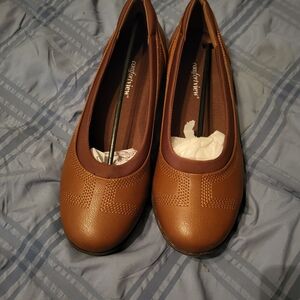 WIDE, Rust Brown Casual Flats